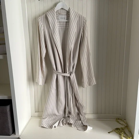 Babaton Aritzia Kahlo Robe Jacket Cream Black Stripe Belted Roll Tab - Picture 2 of 7